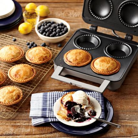 There's a Personal Pie Maker That Exists, And I'm Pretty Sure It'll Greatly Improve Your Life