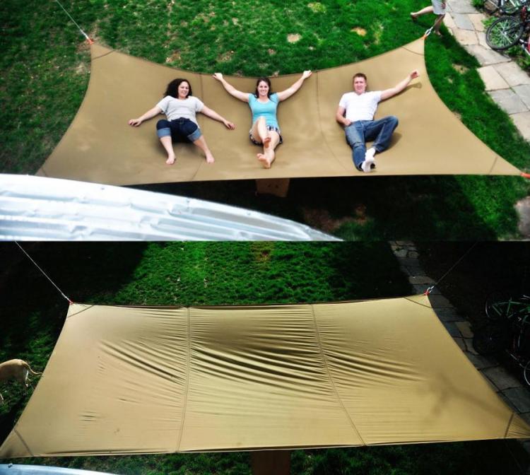 Giant Hammock Holds Up To 1,100 LBs
